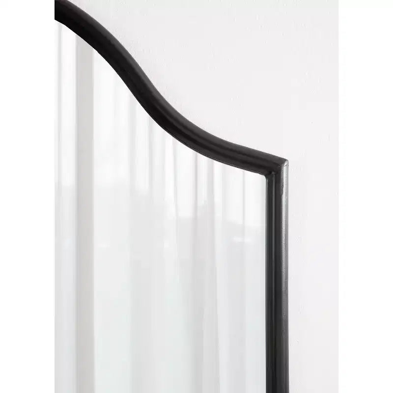 Miroir mural arqué encadré Fellows de 24 x 36 po par Kate & Laurel All Things Decor