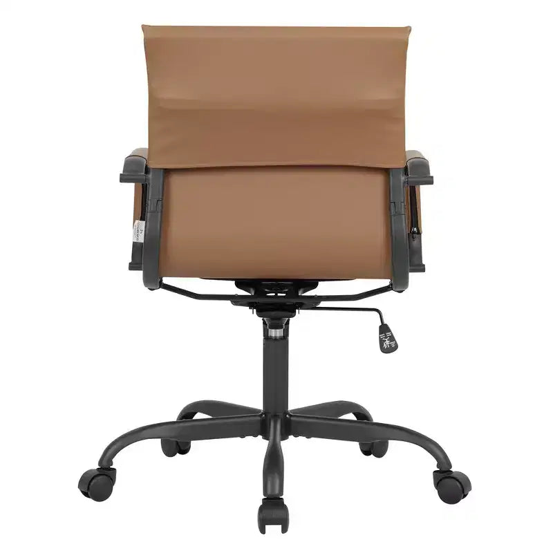 Chaise de bureau LeisureMod Harris noire en similicuir nervuré - Base pivotante en fer noir mat - Siège de conférence et de bureau moderne