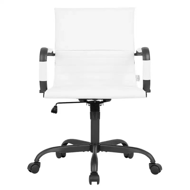 Chaise de bureau LeisureMod Harris noire en similicuir nervuré - Base pivotante en fer noir mat - Siège de conférence et de bureau moderne