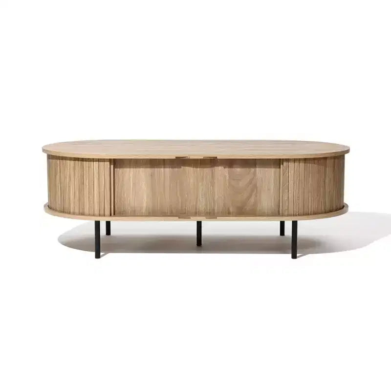 LuxenHome Table basse ovale avec rangement, table basse cannelée moderne du milieu du siècle de 47 po avec porte coulissante pour la maison, le salon, le bureau, marron