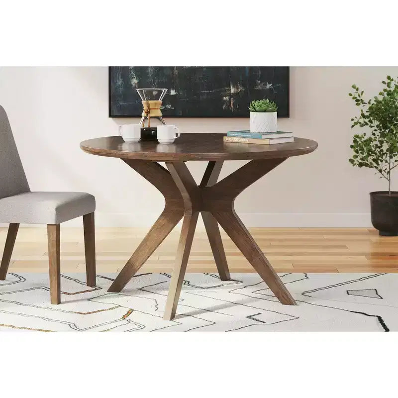 Table à manger Lyncott contemporaine marron Signature Design by Ashley