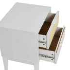 Table de chevet Storied Home Crawford en bois massif avec 2 tiroirs de rangement
