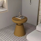 Table d'appoint ronde moderne sur pied LeisureMod Isle en pierre reconstituée