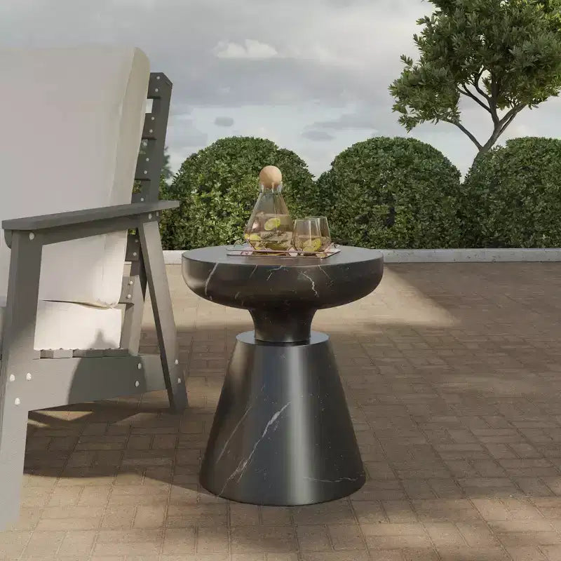 Table d'appoint ronde moderne sur pied LeisureMod Isle en pierre reconstituée