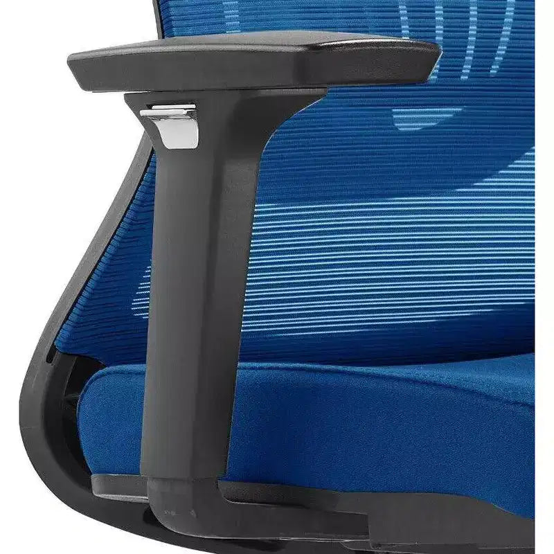 Chaise de bureau ergonomique en maille LeisureMod Adorit - Accoudoirs et soutien lombaire réglables - Chaise d'ordinateur pivotante à dossier moyen
