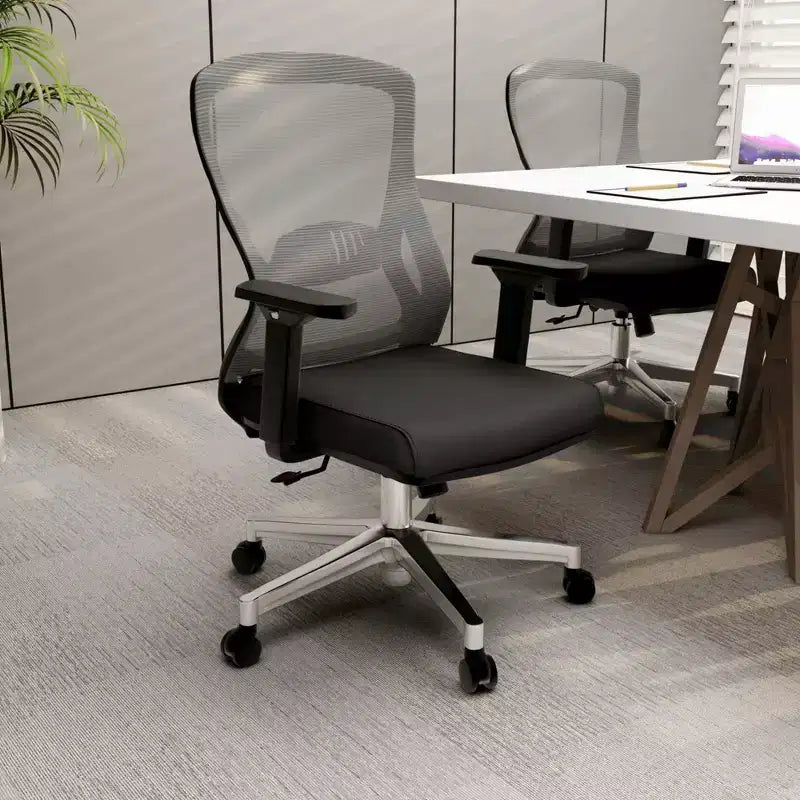 Chaise de bureau ergonomique en maille LeisureMod Adorit - Accoudoirs et soutien lombaire réglables - Chaise d'ordinateur pivotante à dossier moyen