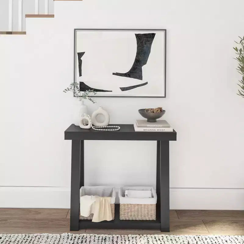 Console en bois massif Plank+Beam 36 avec rangement, table de canapé style ferme classique avec étagère, table d'entrée étroite pour couloir