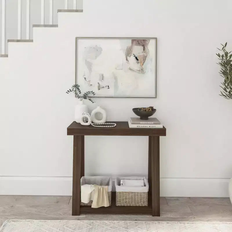 Console en bois massif Plank+Beam 36 avec rangement, table de canapé style ferme classique avec étagère, table d'entrée étroite pour couloir