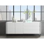 Buffet IL VETRO en laque blanche haute brillance avec verre transparent.