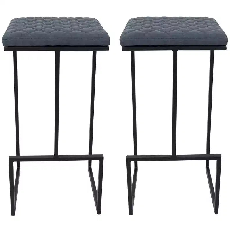 LeisureMod Quincy Tabouret de bar moderne en cuir matelassé, cadre en métal noir, hauteur comptoir pour îlot de cuisine et sièges de comptoir, lot de 2
