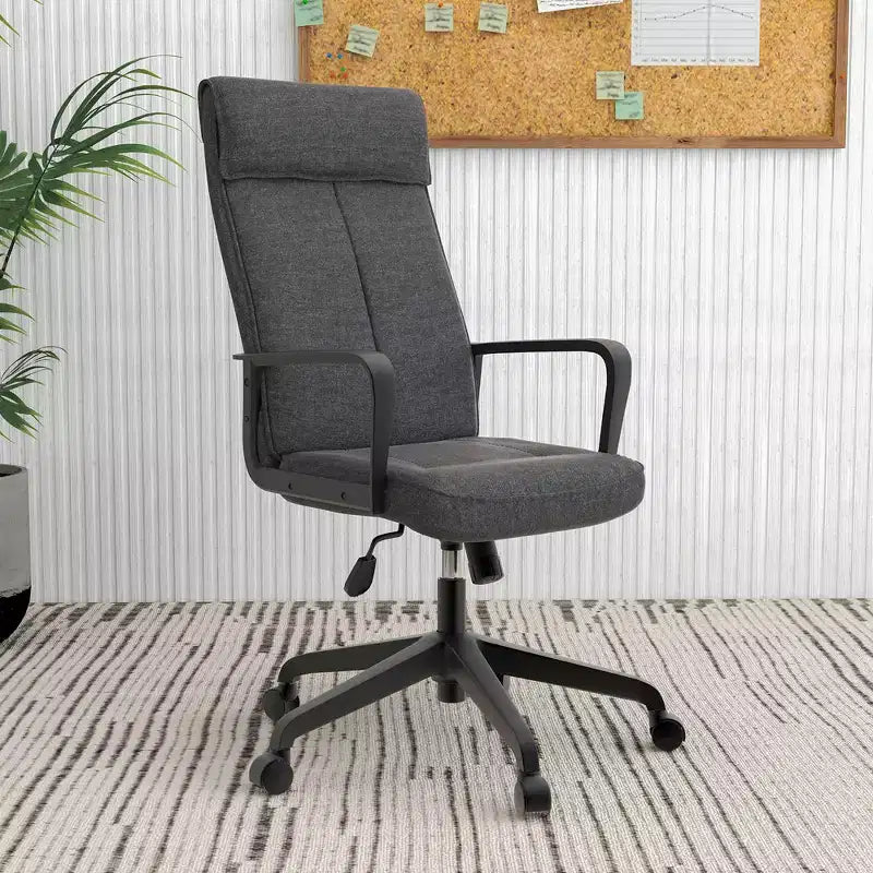 Chaise de bureau haute en cuir LeisureMod Aiaria Collection - Ergonomique, pivotante et inclinable - Roulettes doubles pour l'espace de travail