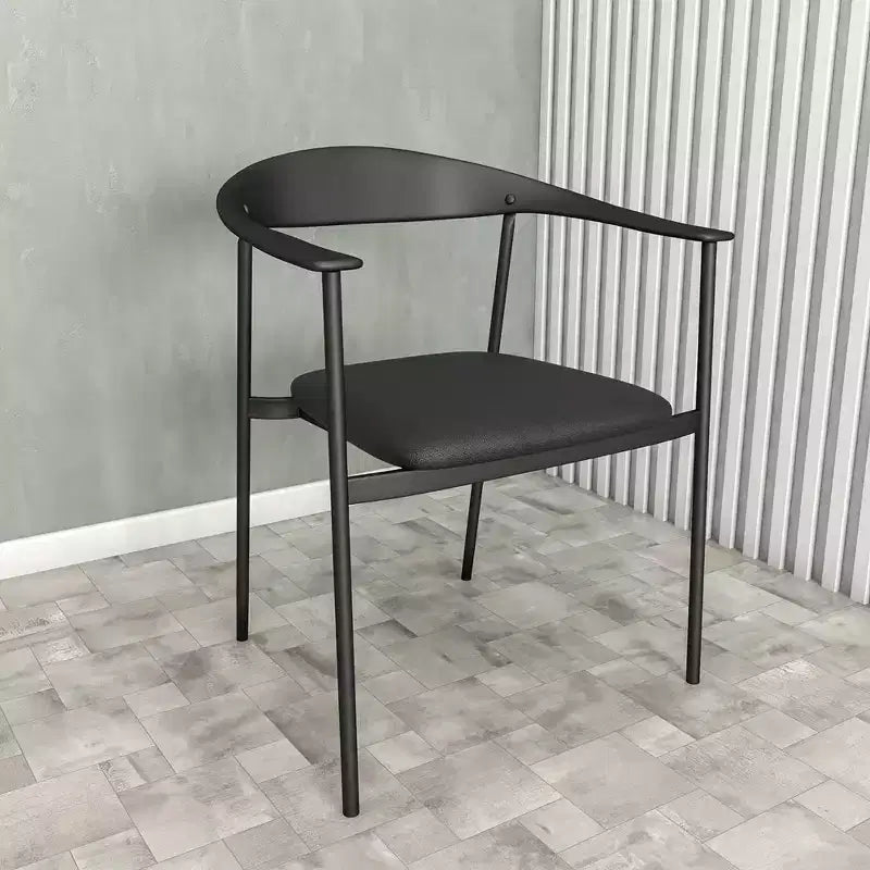 Lot de 2 chaises de salle à manger modernes Kora LeisureMod en similicuir rembourré avec pieds en acier, confortables et élégantes pour salles à manger et cuisines