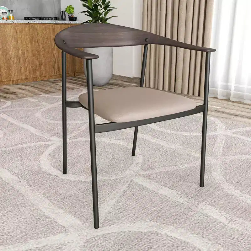Lot de 2 chaises de salle à manger modernes Kora LeisureMod en similicuir rembourré avec pieds en acier, confortables et élégantes pour salles à manger et cuisines