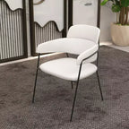 Chaise de salle à manger LeisureMod Axis rembourrée - Siège d'appoint moderne avec pieds durables en acier inoxydable à revêtement en poudre pour cuisine, salle à manger, bureau et salon.