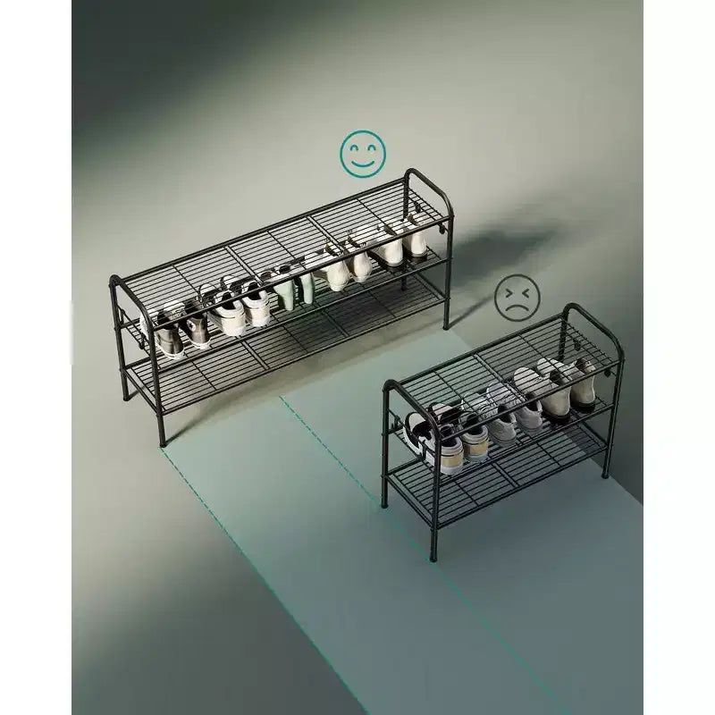 SONGMICS Étagère à Chaussures, Organisateur de Chaussures à 3 Niveaux, Rangement pour Chaussures en Métal avec 4 Crochets Latéraux, Peut Contenir 18 Paires de Chaussures, Étagère à Chaussures Réglable en Hauteur, Noir Encre