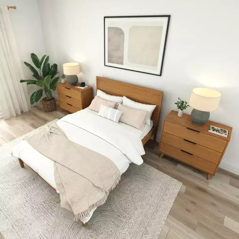 Lit King en bois massif Plank+Beam Duo avec tête de lit à panneaux, aucun sommier tapissier requis